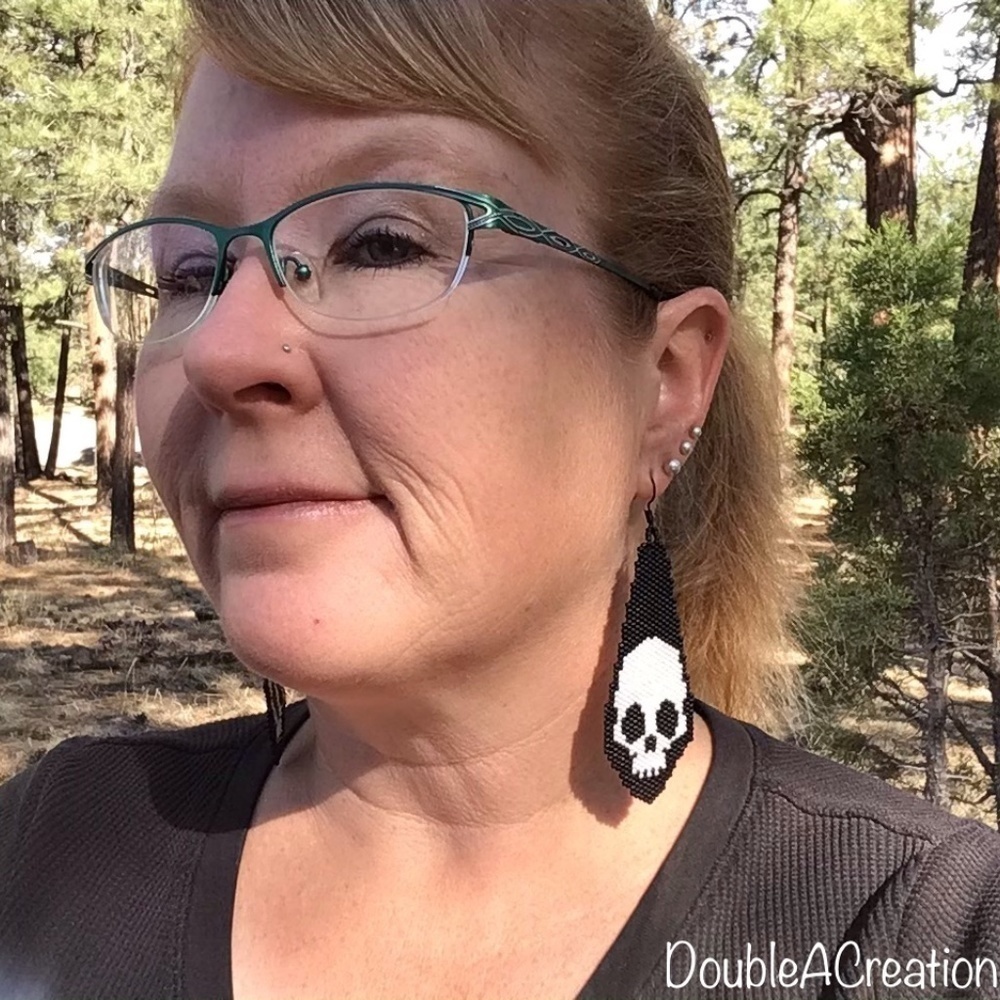Skull Beaded Earrings, New, Handmade by Me - Picture 7 of 8